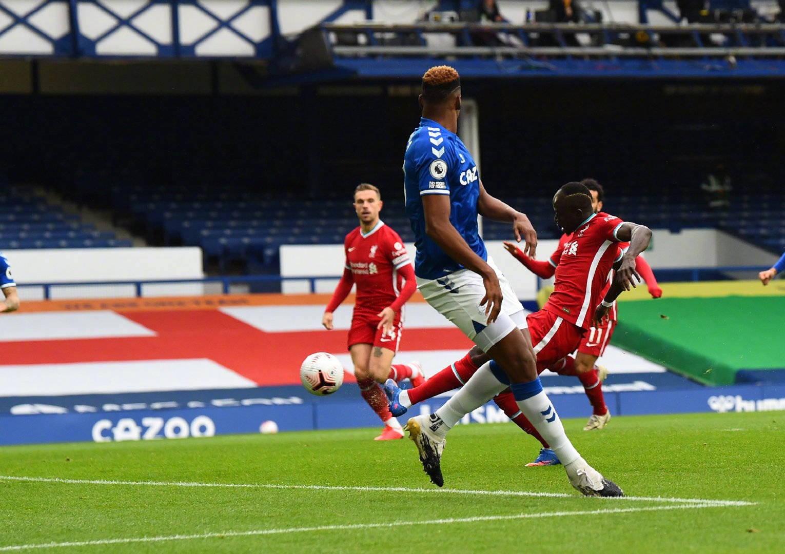 的压倒性优 的压倒性优